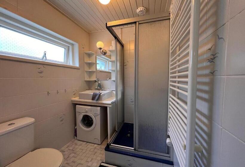 Free Standing Vacation House Garden, Private Jacuzzi, Veluwe Woods