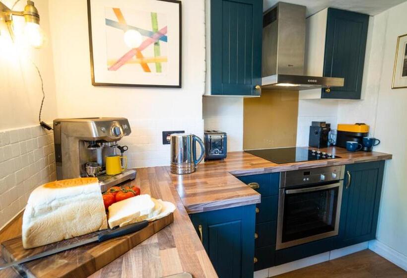 Hall Cottage Bramfield Suffolk