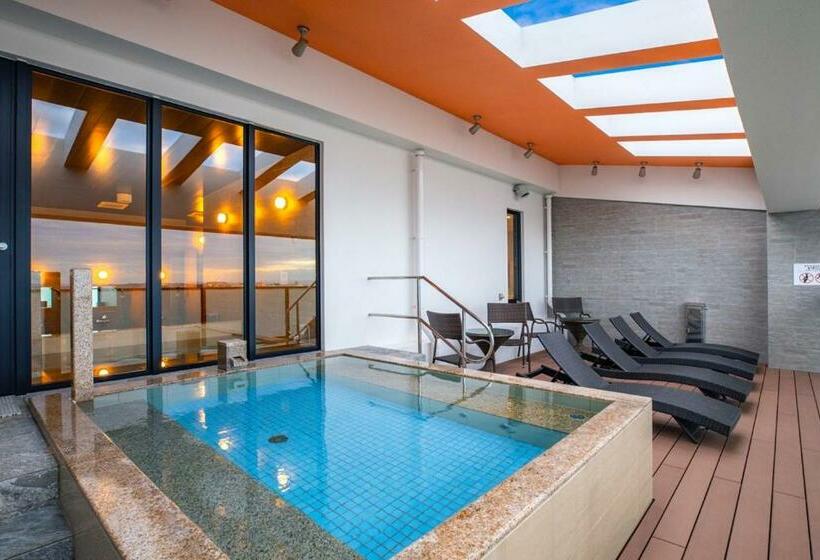 Hotel エンズマリーナ イン ライカム