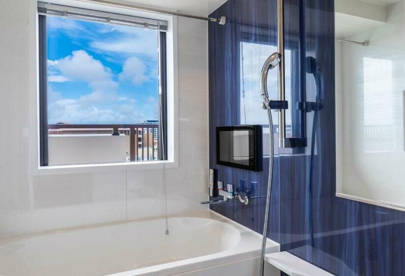 Hotel エンズマリーナ イン ライカム