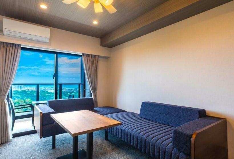 Hotel エンズマリーナ イン ライカム