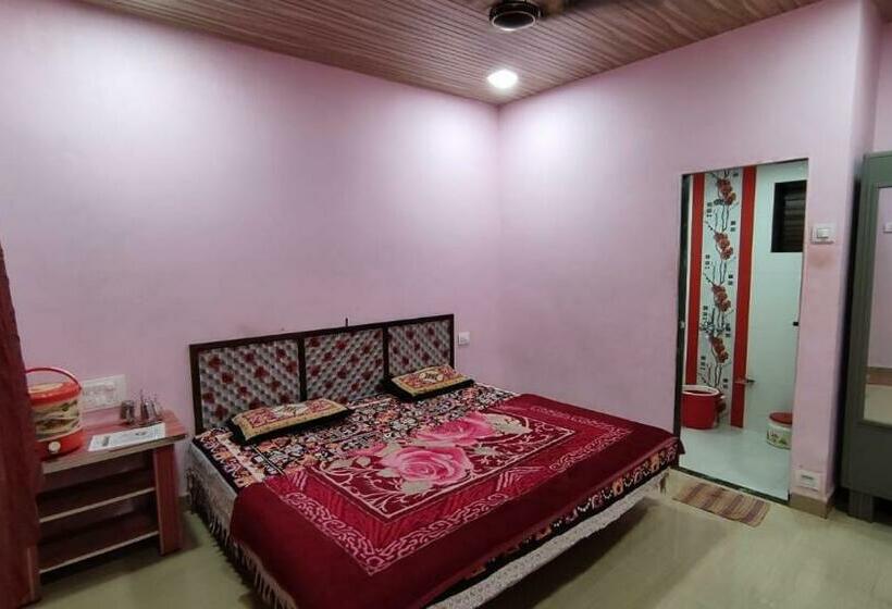 בית מלון כפרי Anita Niwas