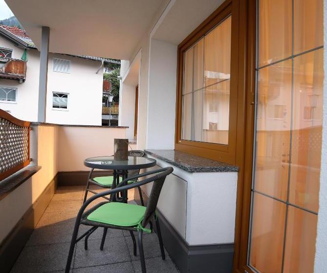 هتل Apart Wackernell