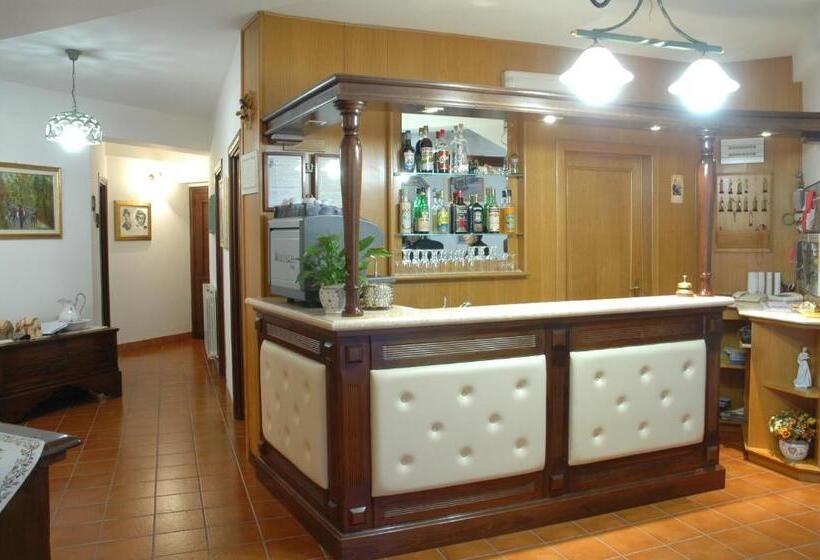 בית מלון כפרי Dafne