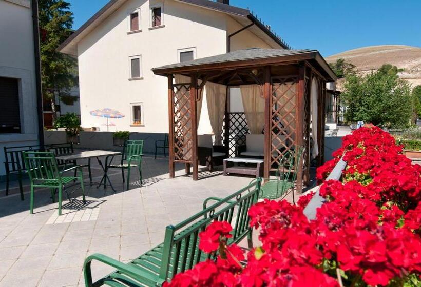 בית מלון כפרי Dafne