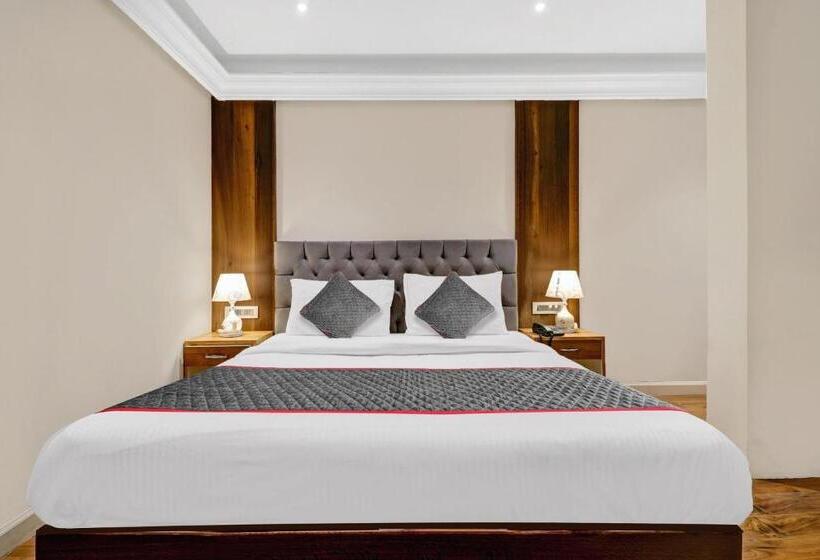 Отель Grand Villas Near Delhi Igi Airport