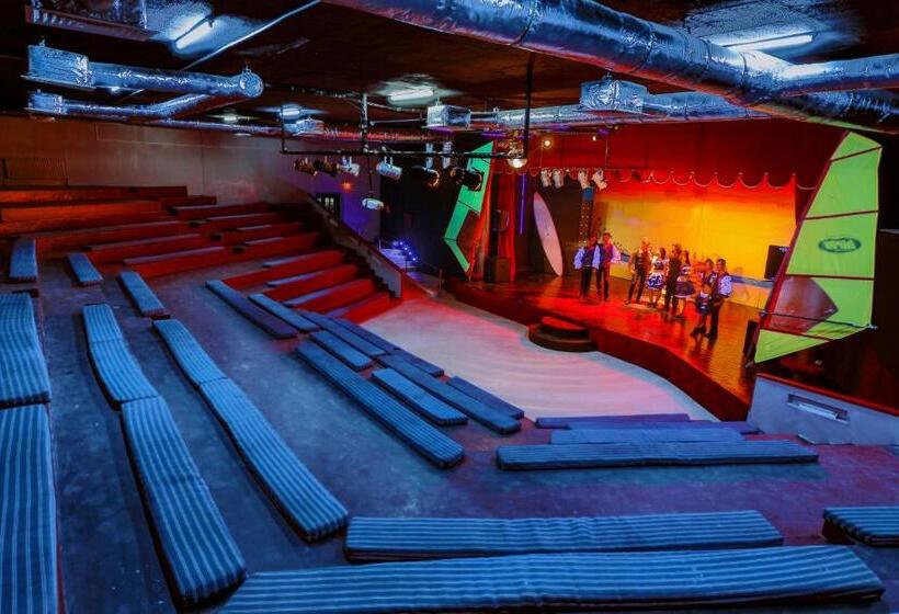 호텔 Hari Club Beach Resort