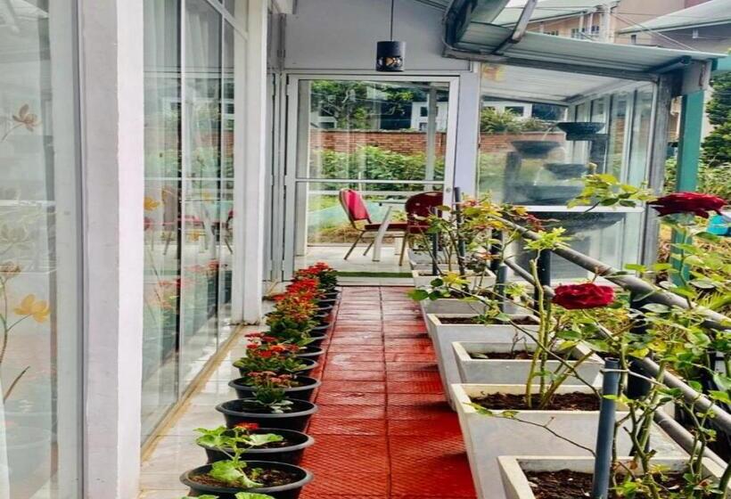 호텔 Natures Nuwaraeliya