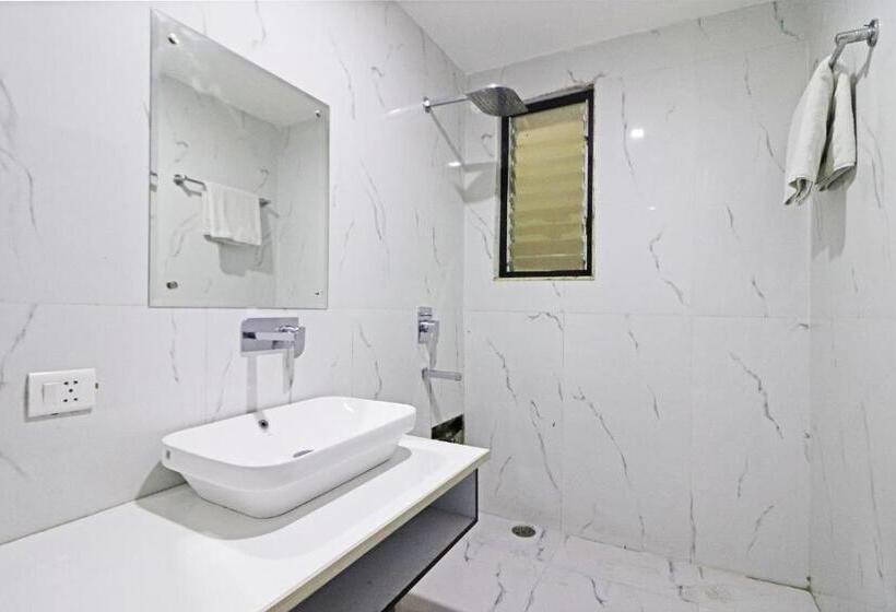 Отель Grand Villas Near Delhi Igi Airport