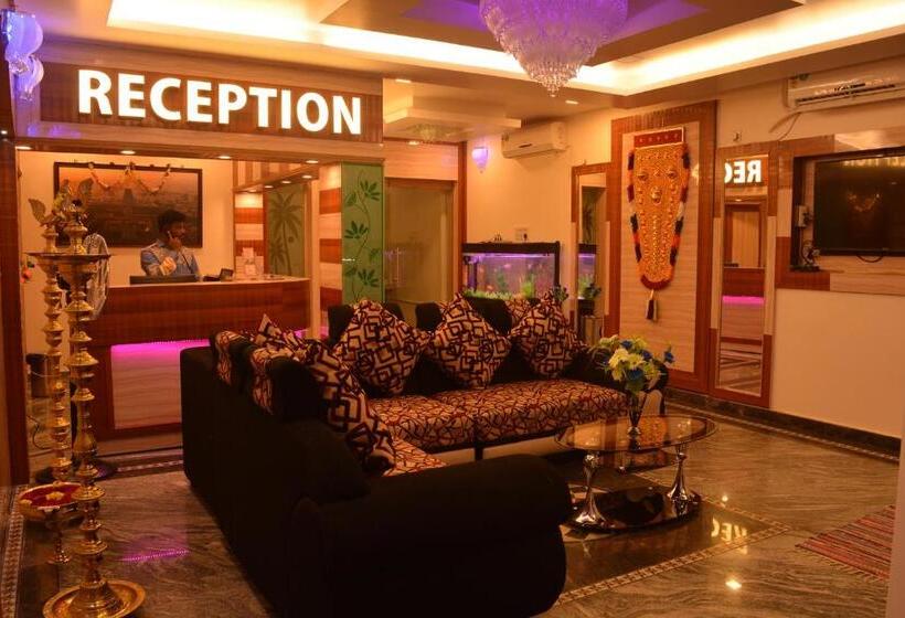 בית מלון כפרי Sri Sarvesha Residency Temple View