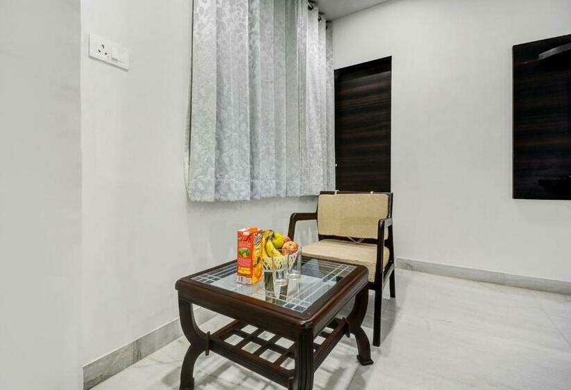 בית מלון כפרי Townhouse Pisto Inn