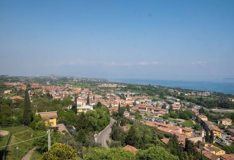 La Casa Accanto With Shared Pool   Happy Rentals