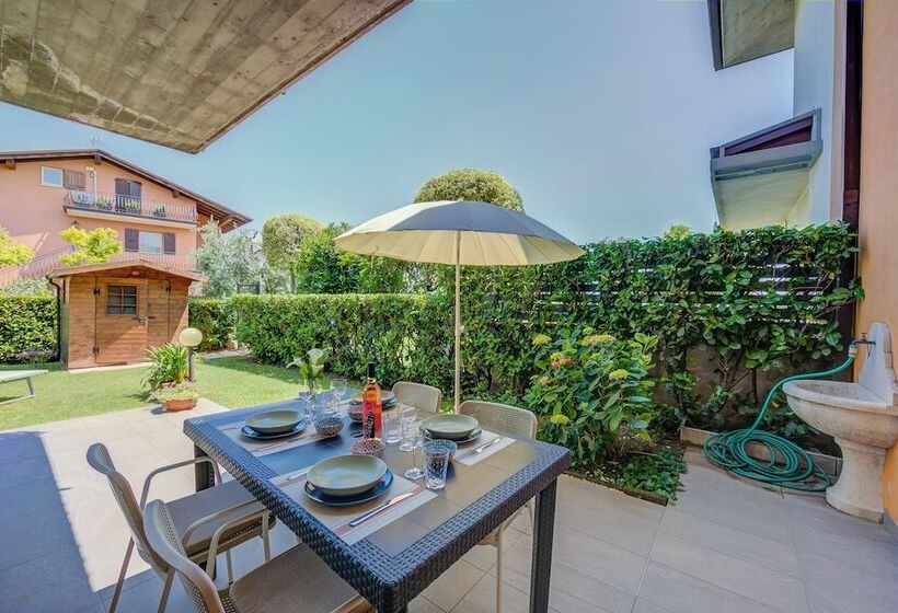 La Casa Accanto With Shared Pool   Happy Rentals