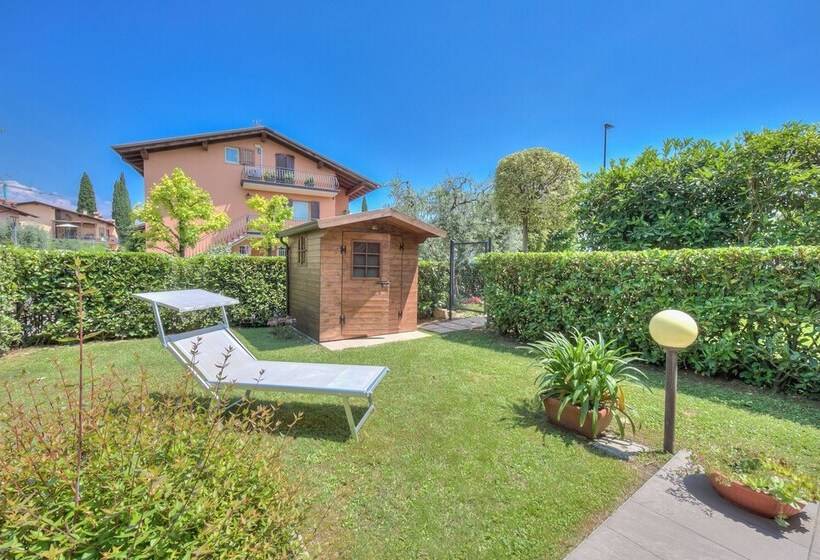 La Casa Accanto With Shared Pool   Happy Rentals