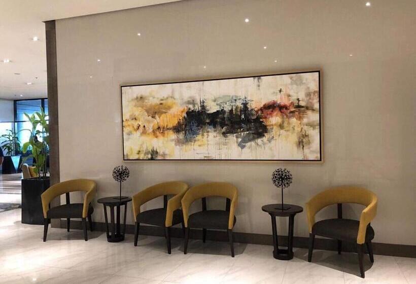 Modern And Cozy Studio Near Airport Terminal 3