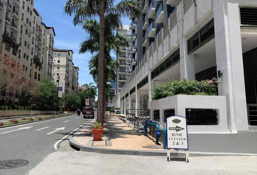 Modern And Cozy Studio Near Airport Terminal 3