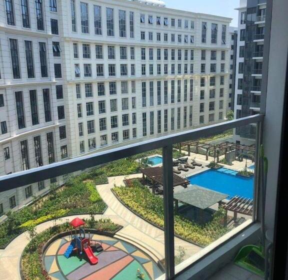 Modern And Cozy Studio Near Airport Terminal 3