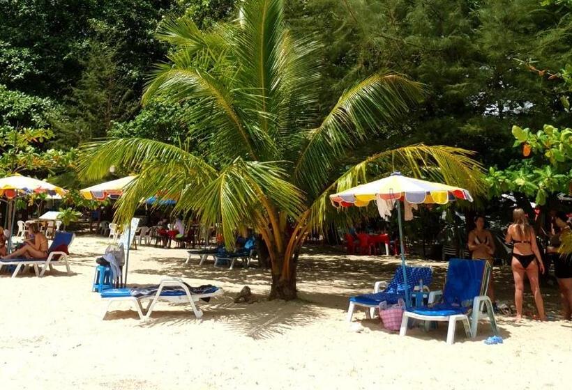 Nayang Beach Brand New Executive Luxury Condo