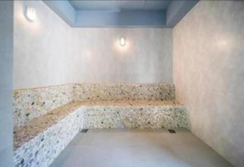 Nayang Beach Brand New Executive Luxury Condo