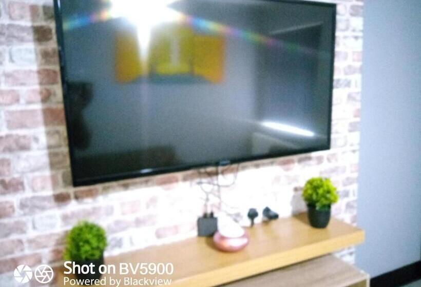 Nuns Moor Fully Equipped Kitchen Free Parking Netflix