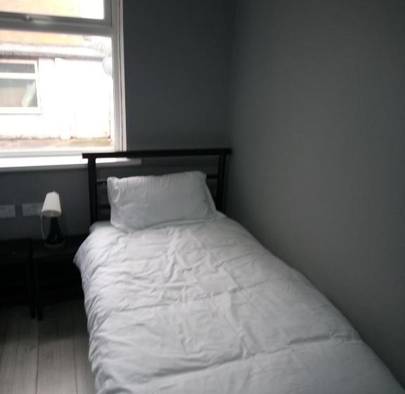 Nuns Moor Fully Equipped Kitchen Free Parking Netflix