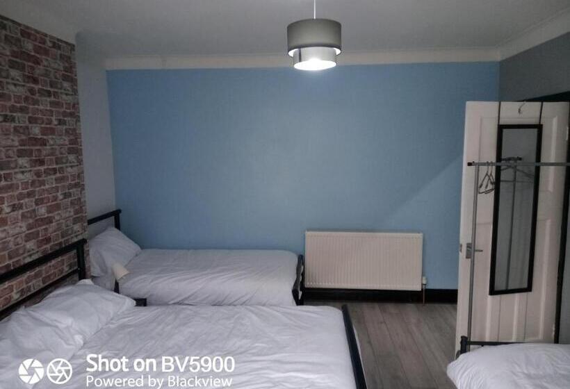 Nuns Moor Fully Equipped Kitchen Free Parking Netflix