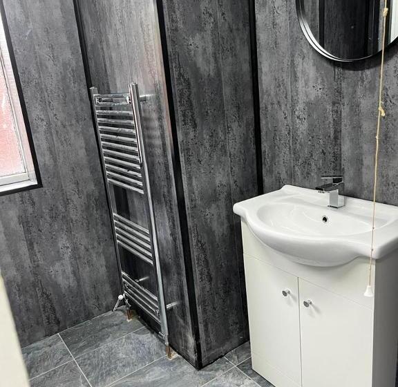 Nuns Moor Fully Equipped Kitchen Free Parking Netflix