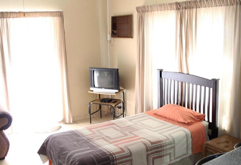 بنسيون De La Rose Guesthouse