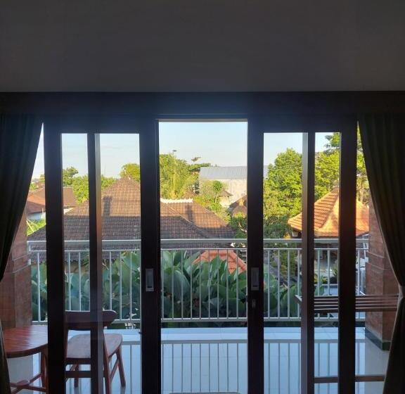 بنسيون The Lucky Canggu