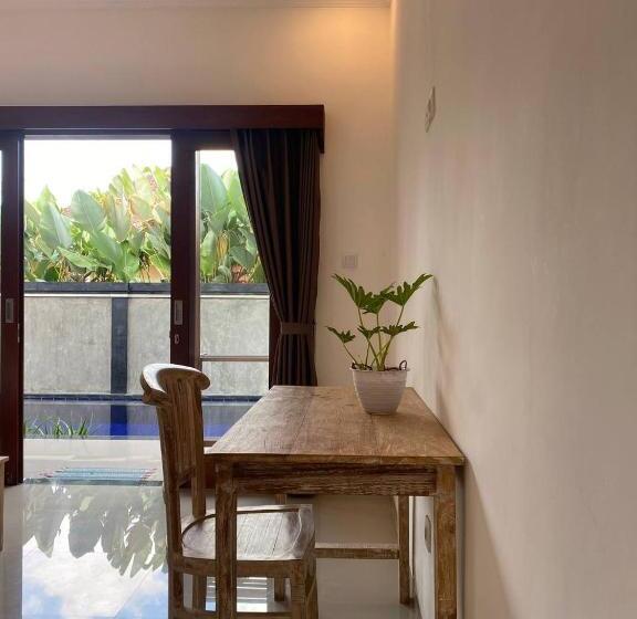 بنسيون The Lucky Canggu