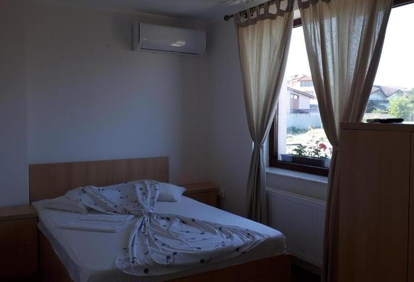 פנסיון Vila Livia