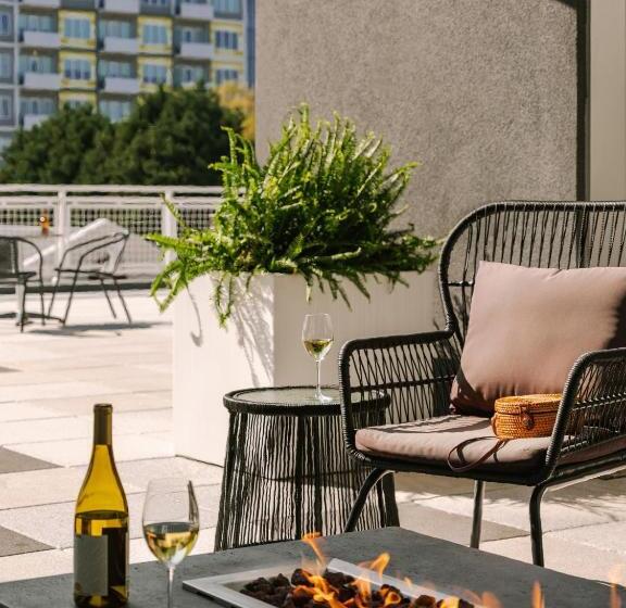 Sonder Midtown South