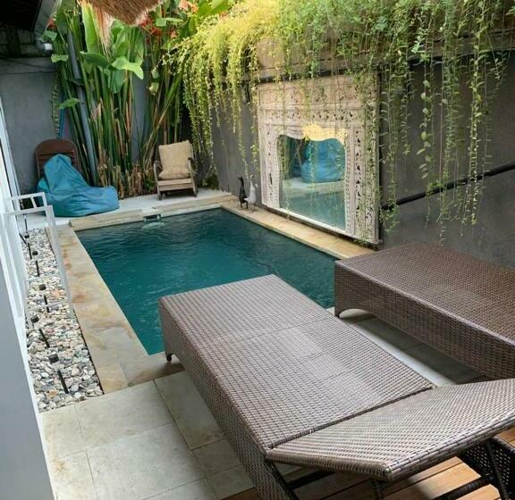 Tiga Pantai Villa Legian