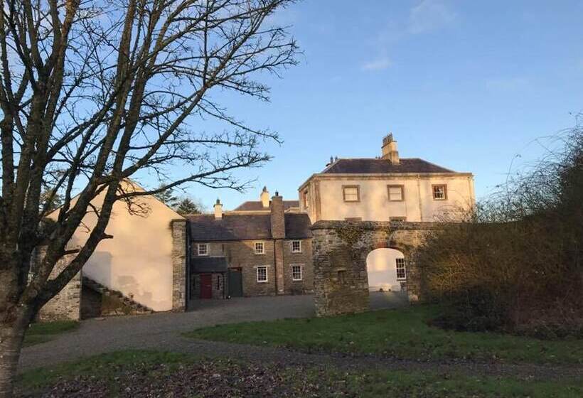 2 Bed Suite With Tea/coffee Making Facilities