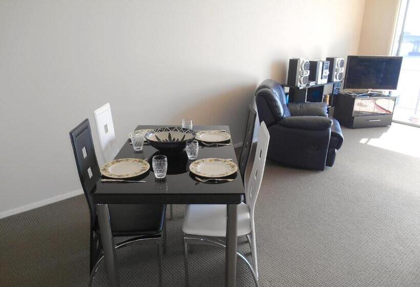 Absolute Waterfront, Tauranga Apartment