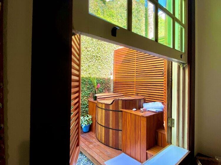 Общежитие Gaia Gardens Pousada