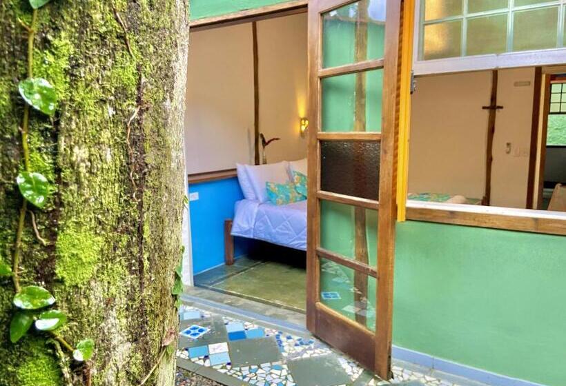 Общежитие Gaia Gardens Pousada