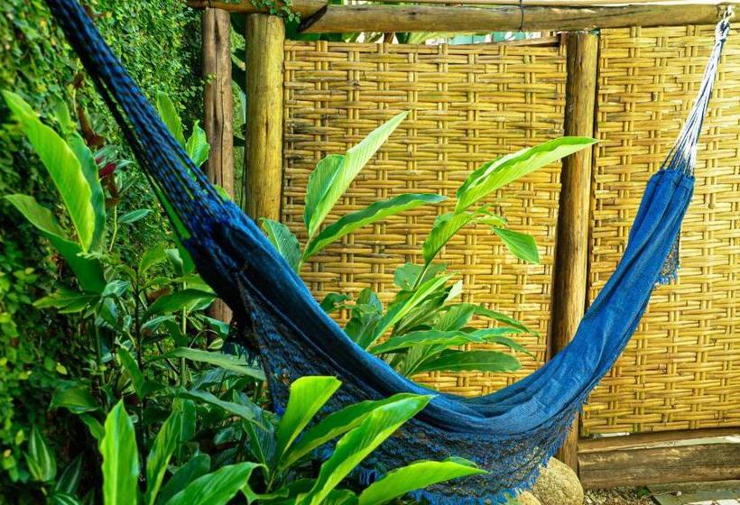 Общежитие Gaia Gardens Pousada