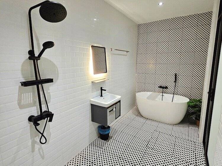 הוסטל Georgetown Inn By Sky Hive