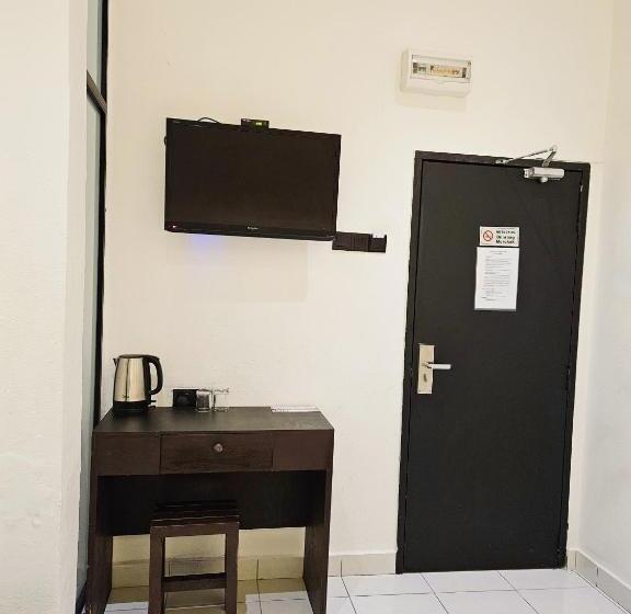 הוסטל Georgetown Inn By Sky Hive