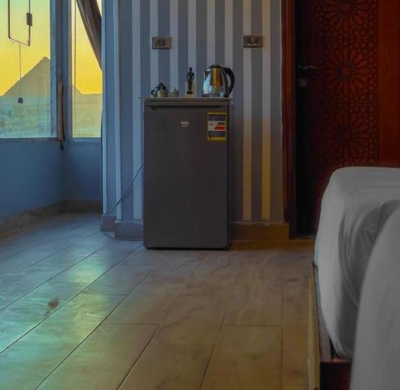 فندق صغير Queen Pyramids View