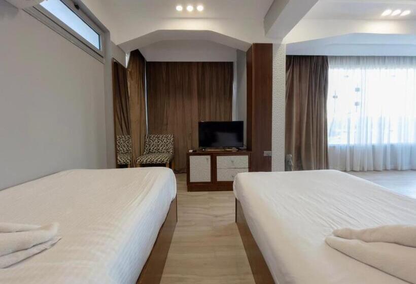 فندق صغير Queen Pyramids View