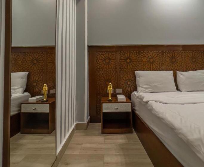 فندق صغير Queen Pyramids View