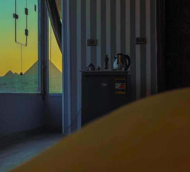 فندق صغير Queen Pyramids View