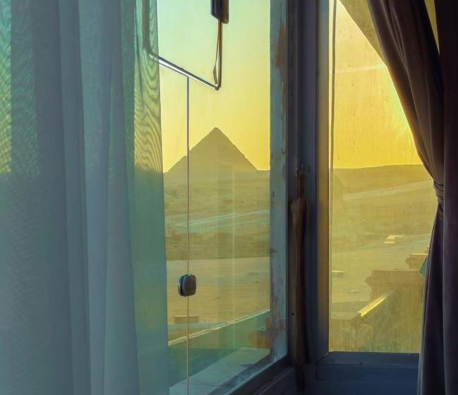 فندق صغير Queen Pyramids View