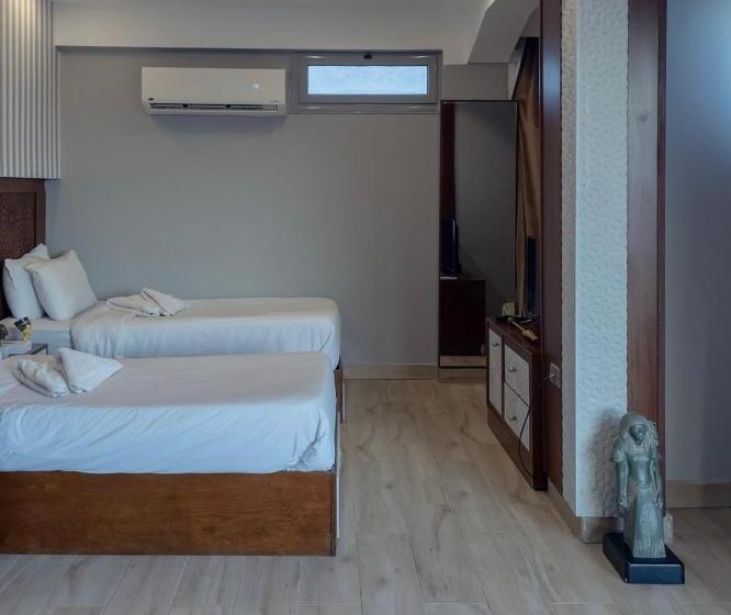 فندق صغير Queen Pyramids View