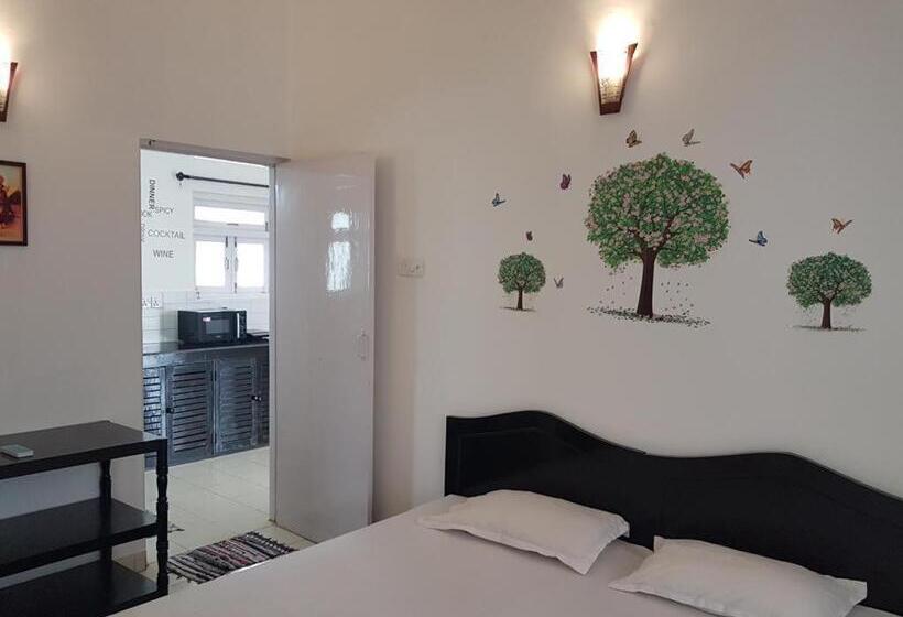 Ary Royal Palms   1 Bhk