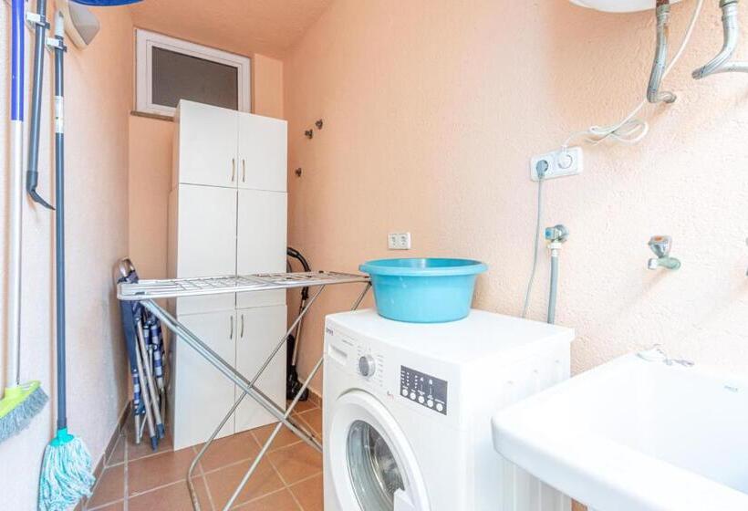 Badia De Roses 1 New Apartment