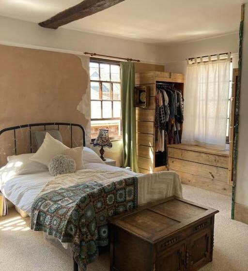 Charming Cottage, Central Taunton