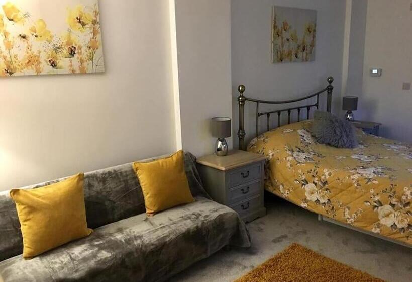 Daffodil House Annex, Cynghordy, West Wales